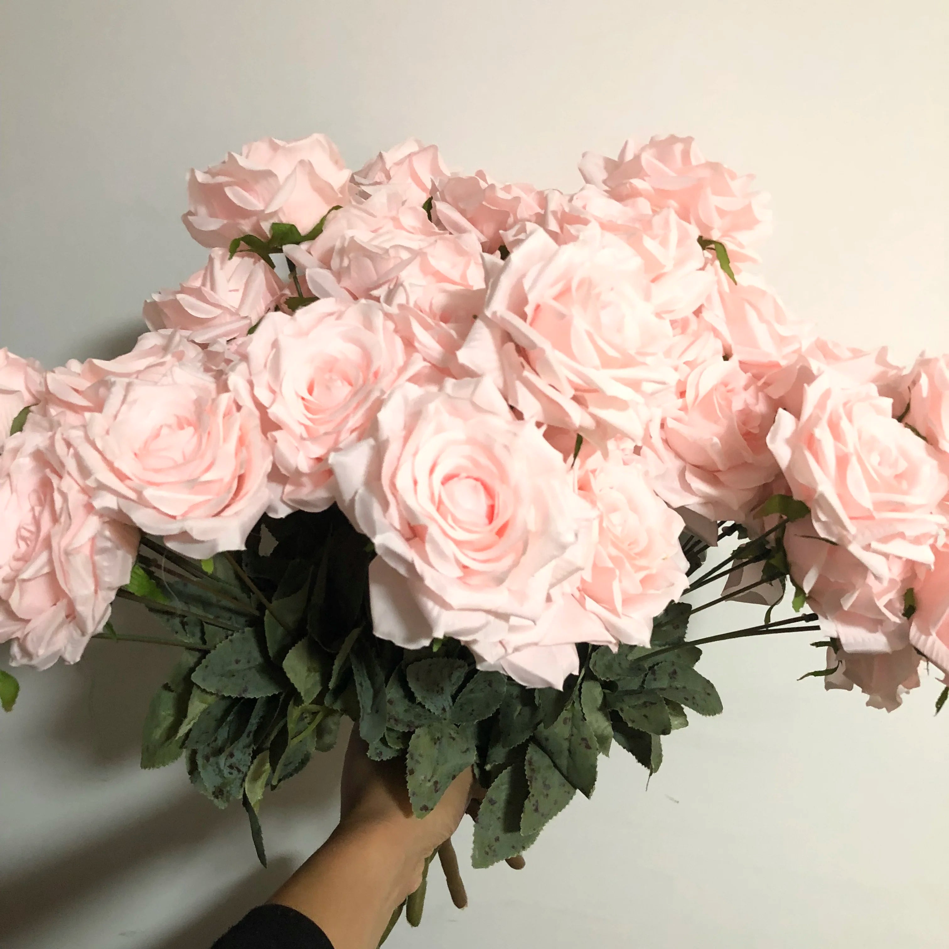 G-1015 Artificial Wedding Decoration Silk Pink Rose Bouquets Flower Rose Bouquet Backdrop Flowers