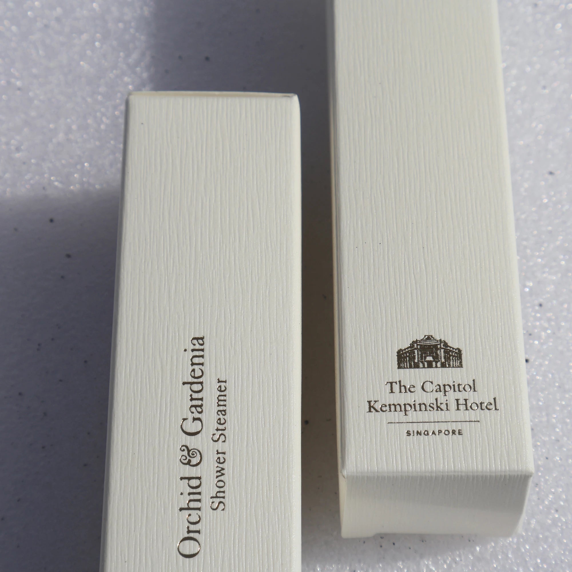 Premium Custom Printed White Cardboard/Kraft Paper Boxes Rigid Cosmetic Packaging with Hot Stamping Foil UV & Recycled Materials