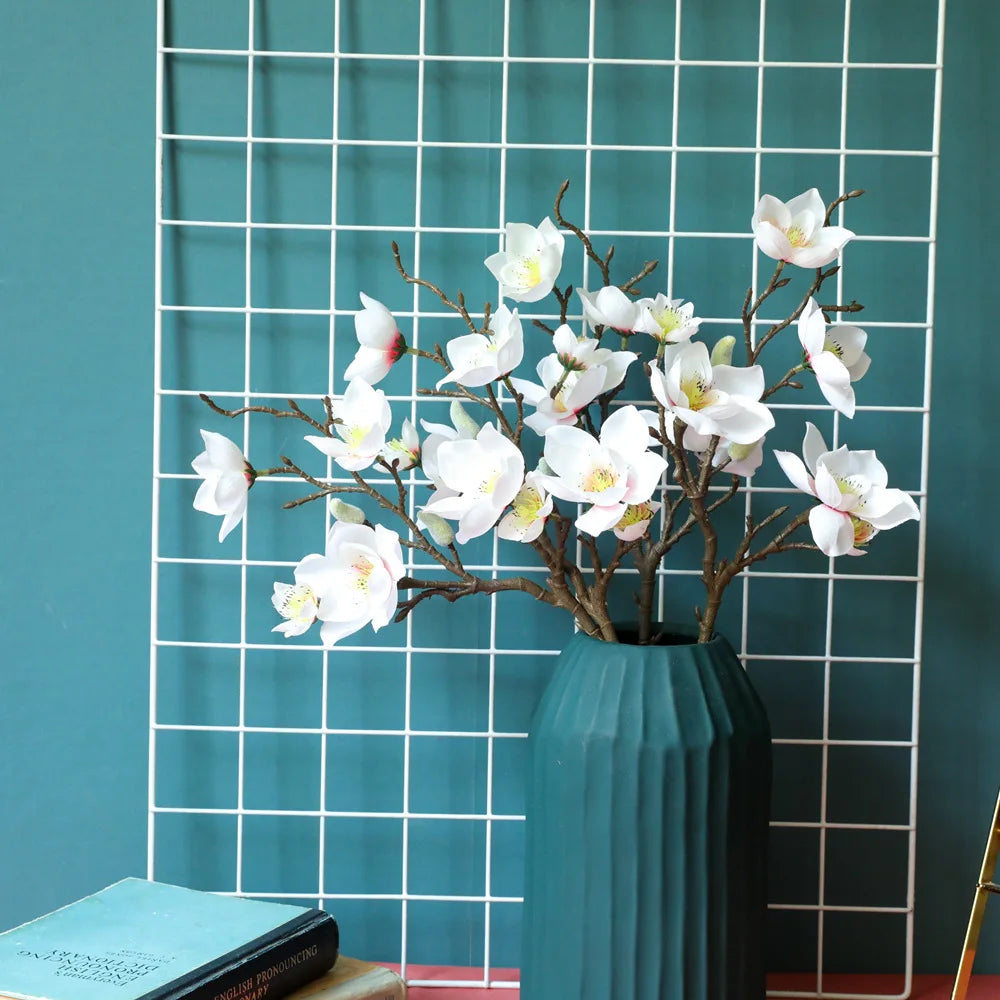 French Style White magnolia Flowers 5 Heads Artificial Silk magnolia Flower Branches for Home Dining Room Wedding Decoration