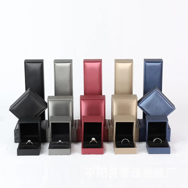 Modern Lady Faux PU Leather Jewelry Ring Storage Display Box Light Luxury Custom Logo Packaging
