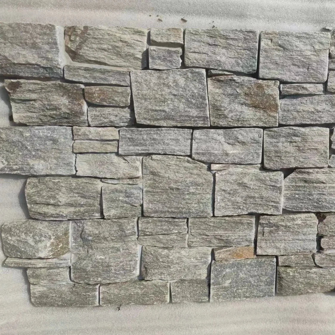 Green Quartzite 6x24 Split Face Stacked Stone Veneer Wall Cladding