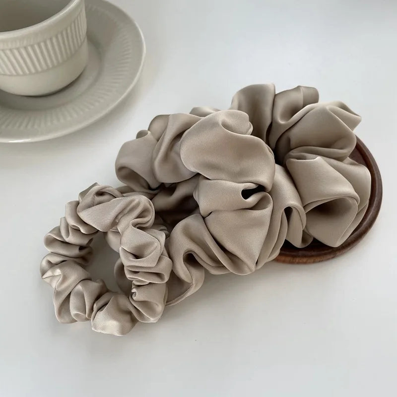 IVANHOE 2024 New Cream Beige Series Horsetail Large Intestine Hair Rope Women's Banquet Elegant and Elegant Accessories