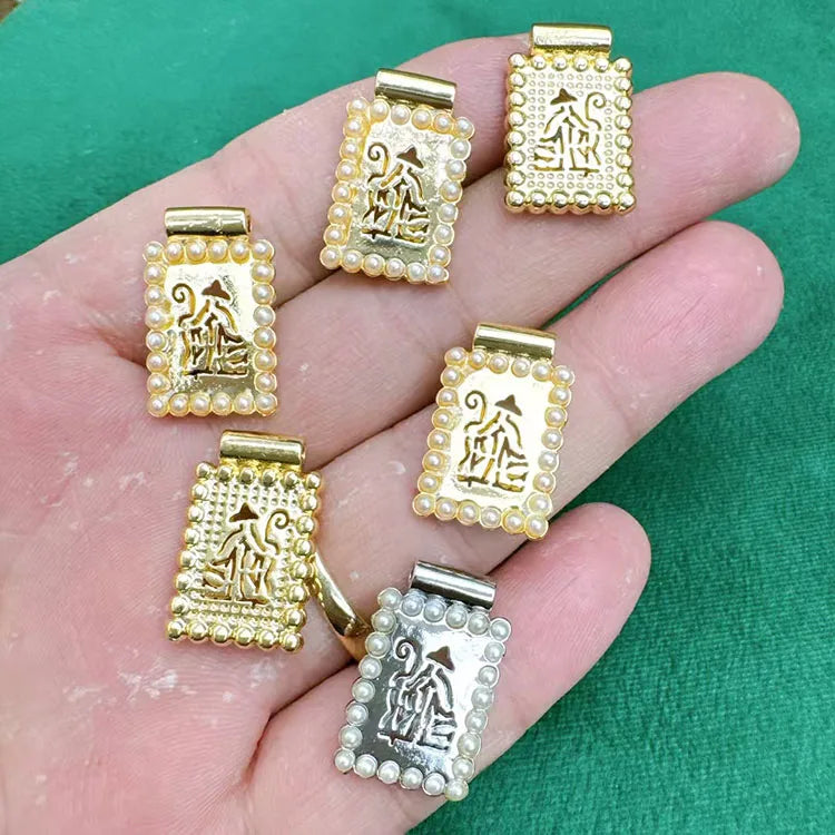 JS1890 Dainty Gold Our Lady of Guadalupe Charms18K Gold Pearl Virgin Mary Pendant Charm for DIY Jewelry Making Supply