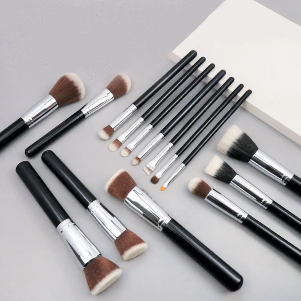 Factory 15PCS Professional Solid Wood Makeup Brush Set Custom Logo Vegan Synthetic Hair Eyeshadow Foundation Cosmetic Tools Kit