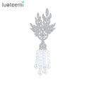 LUOTEEMI Four Leaves Brooch Dreamcatcher Pin with Four White Glass Imitation Pearls Brooches for Wedding