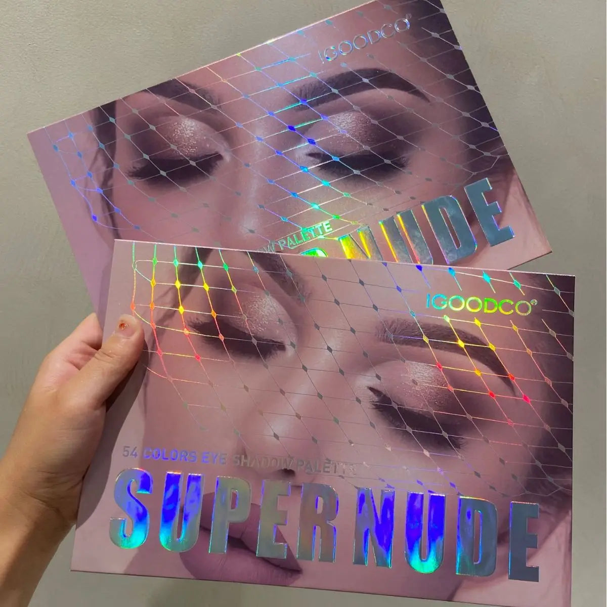 54 Color IGOODCO Eyeshadow Powder All Saints' Day Pressed Glitter Waterproof Factory Direct Includes Cosmetic Mirror