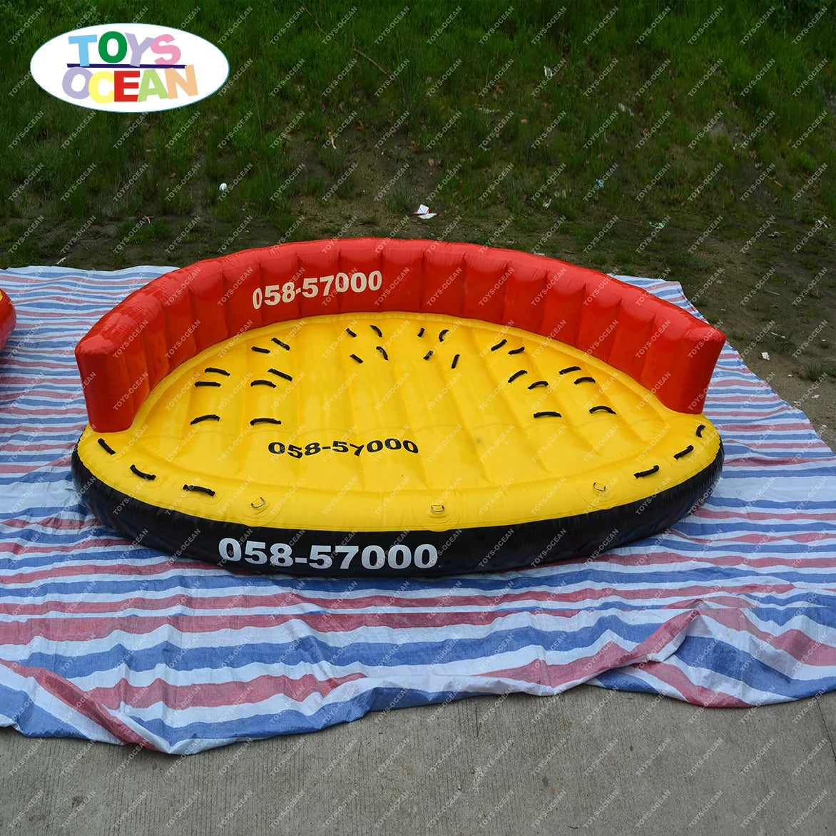 New  Water Game Inflatable Floating Water Sofa /Inflatable Crazy UFO