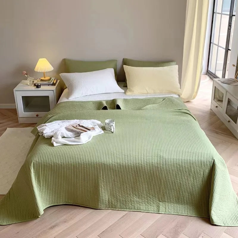 Customized Designs Wholesale Luxury 100% Polyester Bedspread Fitted Bed Sheet Pillowcases Blanket Bed Cover Green Bedding Set