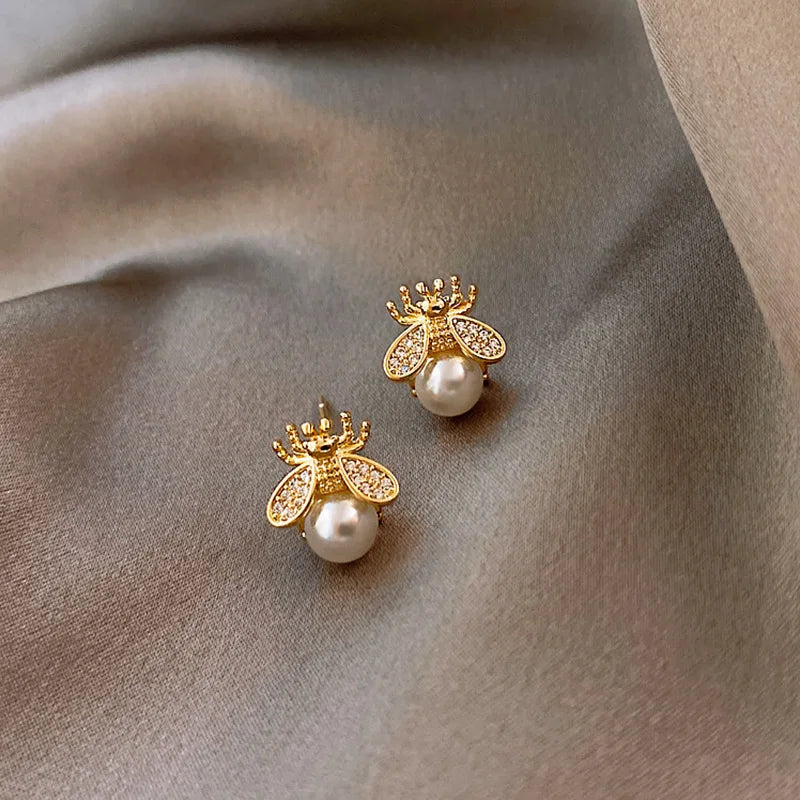 Fashion Mini Cute Insect Little Bee Pearl Stud Earrings Zircon Jewelry Little Honey Bee Pearl Stud Cute Earrings Women Earrings