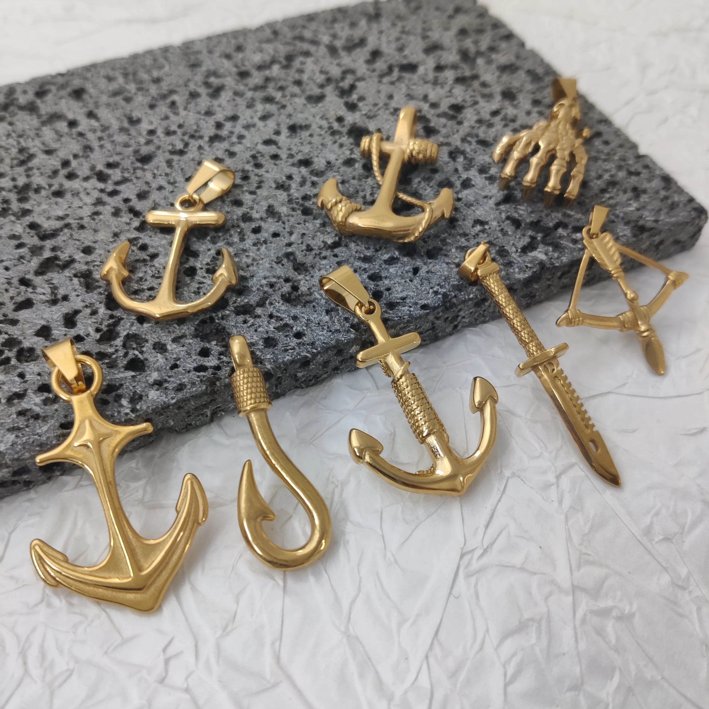 Hot Sale 18K Gold Plated Men's Stainless Steel Anchor Skeleton Hand Knife Hook Pendant Jewelry Customizable MSPC010 for Children