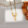 HOTWAY Wholesale Copper Inlaid Cubic Zirconia Leaf-Shaped Pendant Necklace Fashion Necklace Jewelry Gift for Women