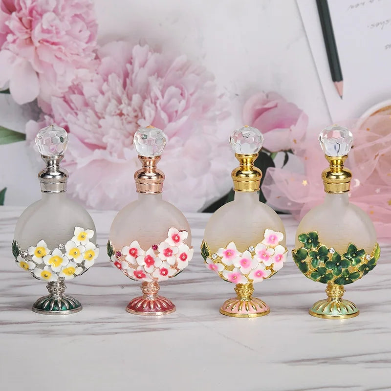 10ml Flowers Metal Perfume Bottle Essential Oil Refillable Fancy Attar Bottles Container Gift Home Decoration Party Favors10212