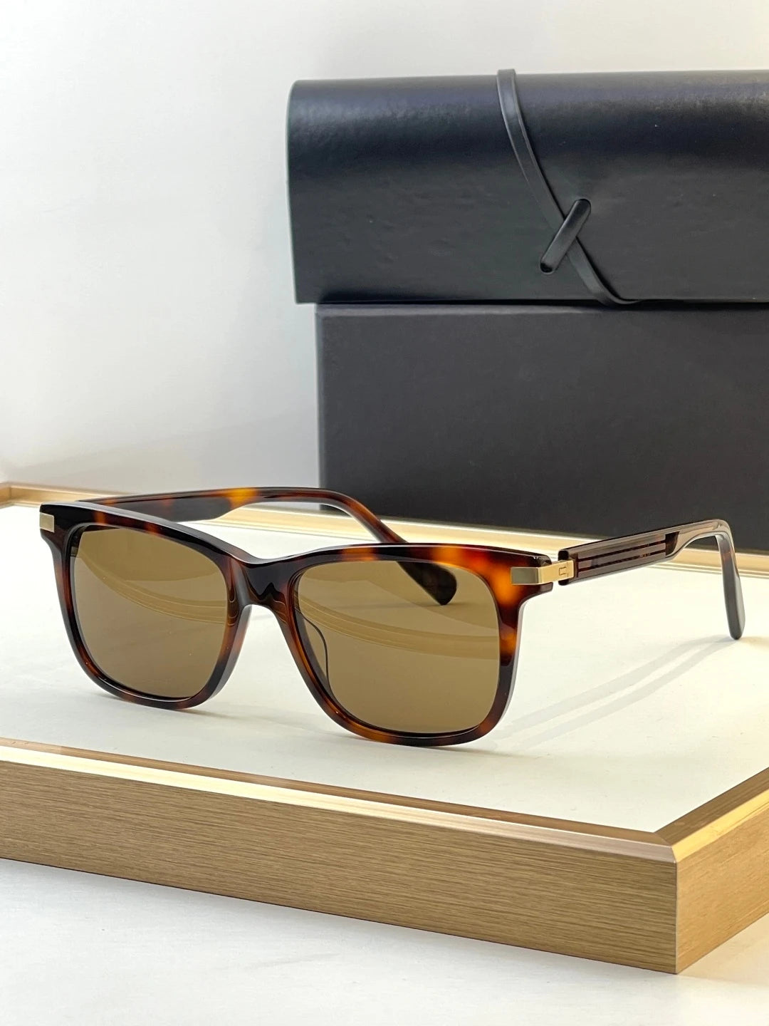 Top Brand Luxury Brand Men Women Sun Glasses Male Retro Female Sunglasses for Fashion Couple Glasses Classic Square Sunglasses