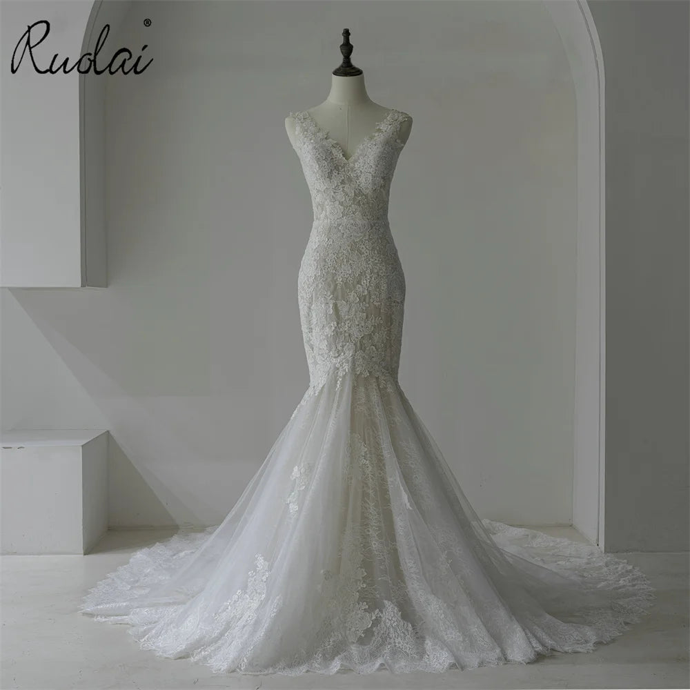 Ruolai QW01910 Sleeveless Lace Fitted Bridal Gown Cathedral Train Latest Mermaid Wedding Gowns