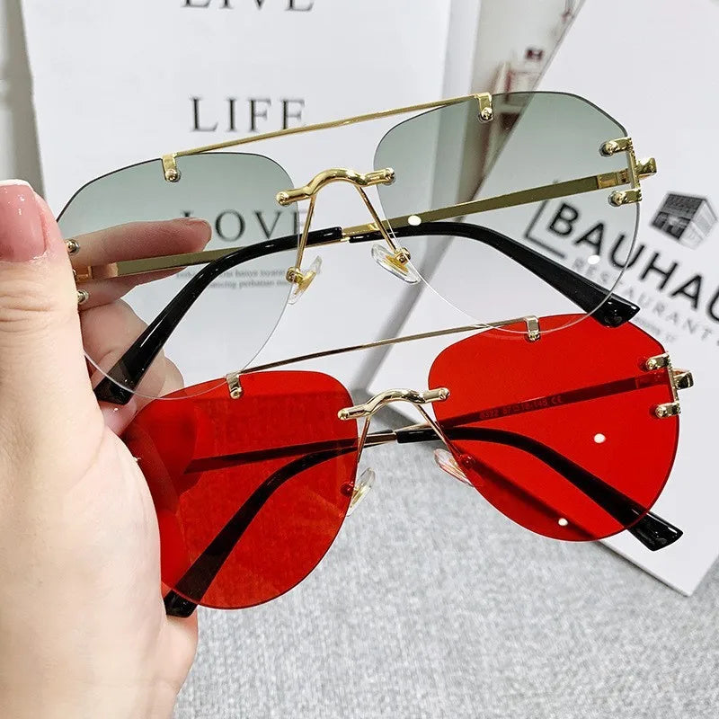 Oversized Gradient Sunglasses Men Fashion Rimless Clear Ocean Lens Eyewear Women Shades UV400