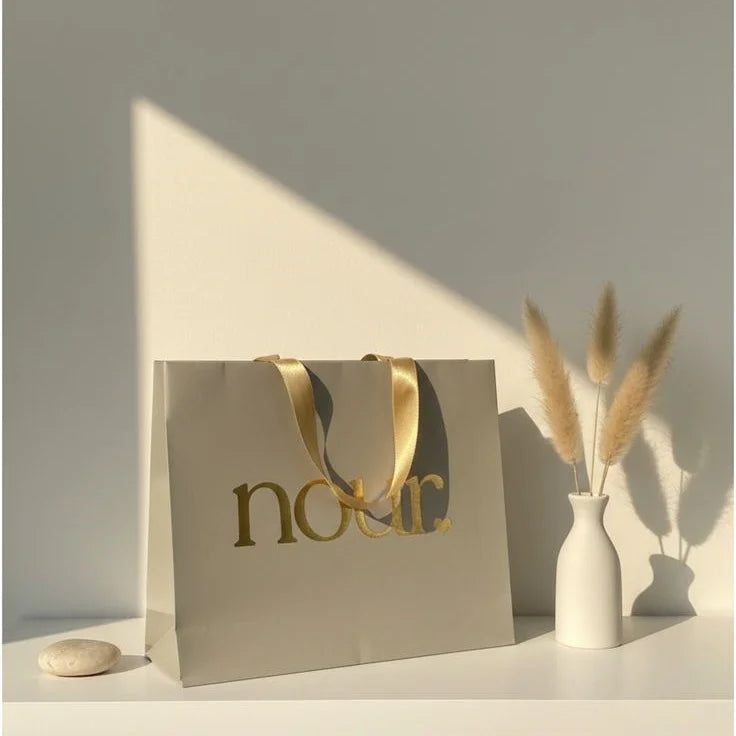Customized Luxury Gift Paper Bags with Printed Logos Boutique Shopping Paper Bags (can Print Your Own Logo)