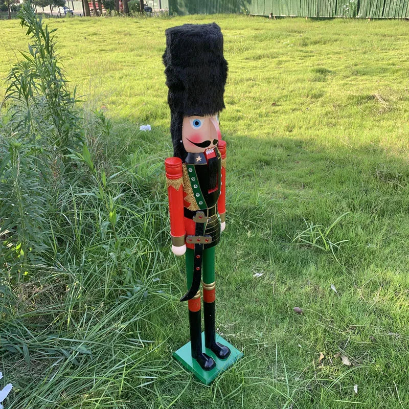 Factory Direct Wooden Crafts Christmas Decoration 4ft Large Life Size Nutcracker Soldier Nutcracker for Sale