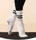 Non-slip Grip Thick Crew Socks Yoga Pilates Hospital Socks Cushioned Sole for Men Women Pilates Barre