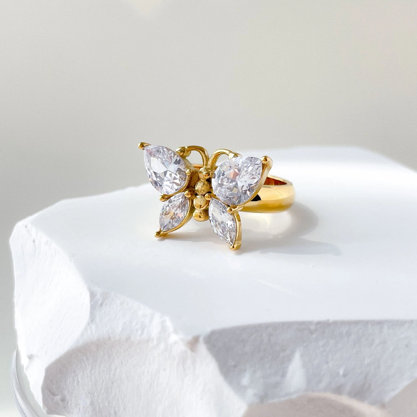 High End Waterproof Tarnish Free Jewelry Cubic Zirconia Butterfly Ring 18K Gold Plated Stainless Steel Butterfly Rings YF2641