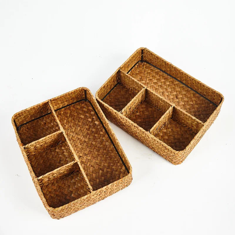 The Latest Style of Natural Seaweed Woven Desktop Storage Box Separate Storage Basket