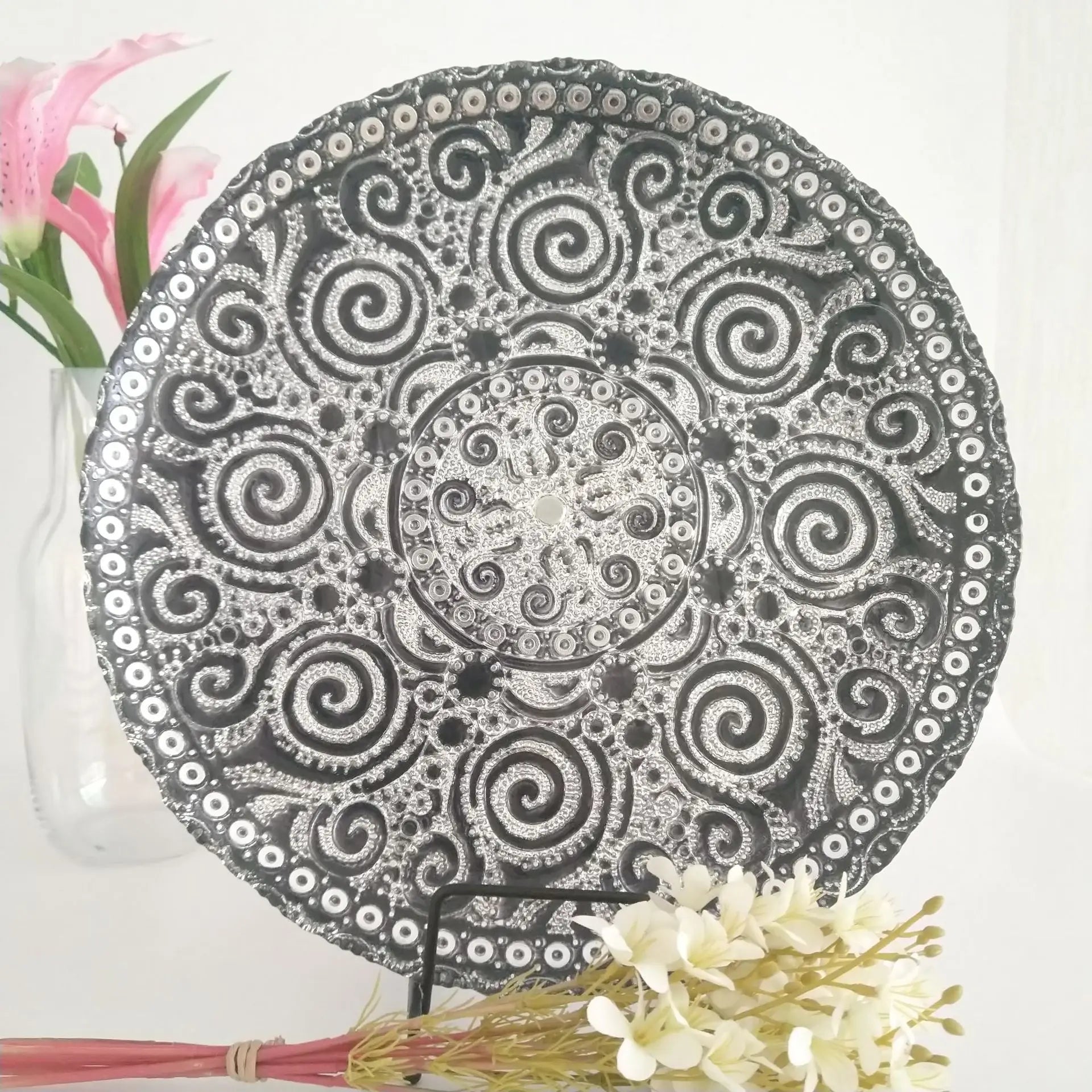 Luxury Eco-Friendly Lace Charger Glass Plates Food-Safe Sea Plant Gold Green Colors Party Home Modern Stylish Dining Dishes
