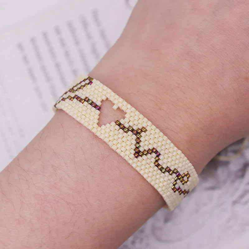 Women's Bohemian Style Handmade Beaded Bracelet Adjustable Unique String Bracelet with Empty Heart Great Heart Beaded Bracelets