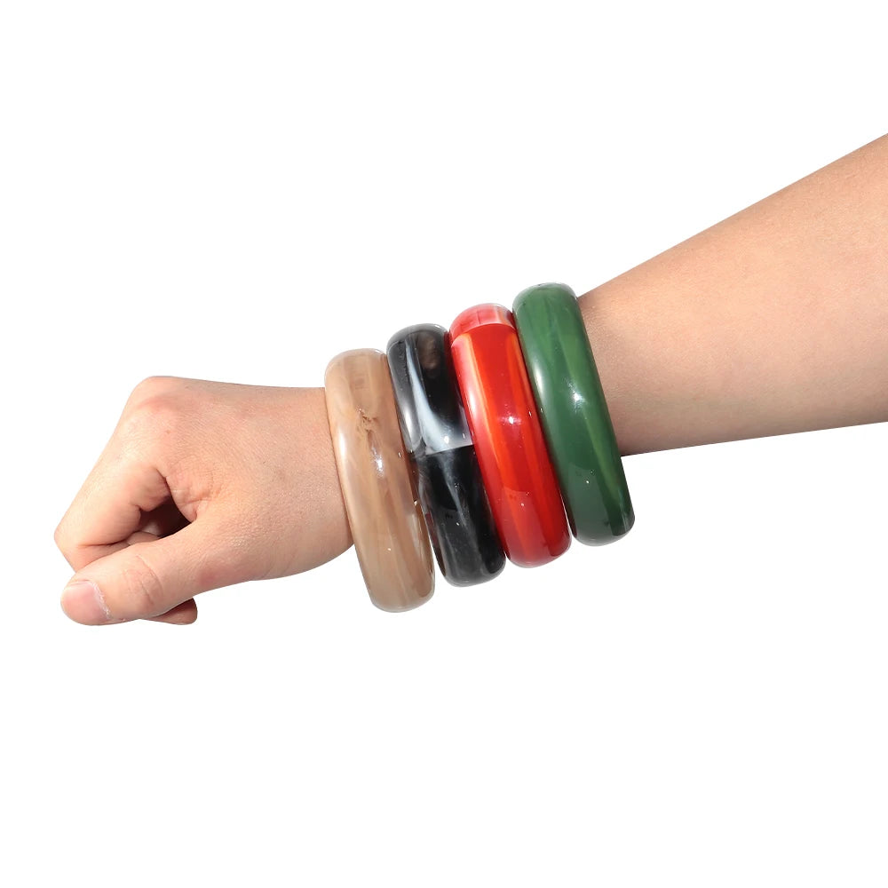 Fashion Best-selling Eye-catching Wide Transparent Color Bracelet Simple Style Fashion  Women's Acrylic Bracelet