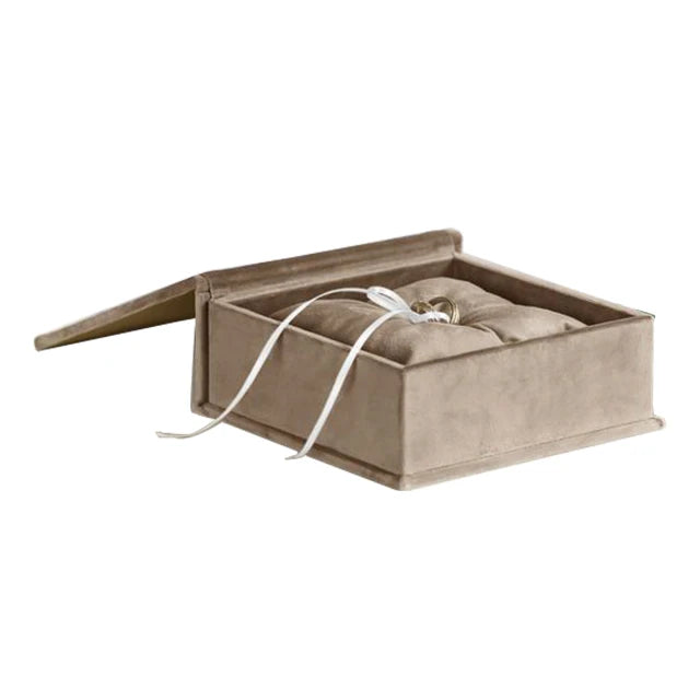 One Top Customization Velvet Ring Box Custom Jewelry Box Packaging Velvet Jewelry Box