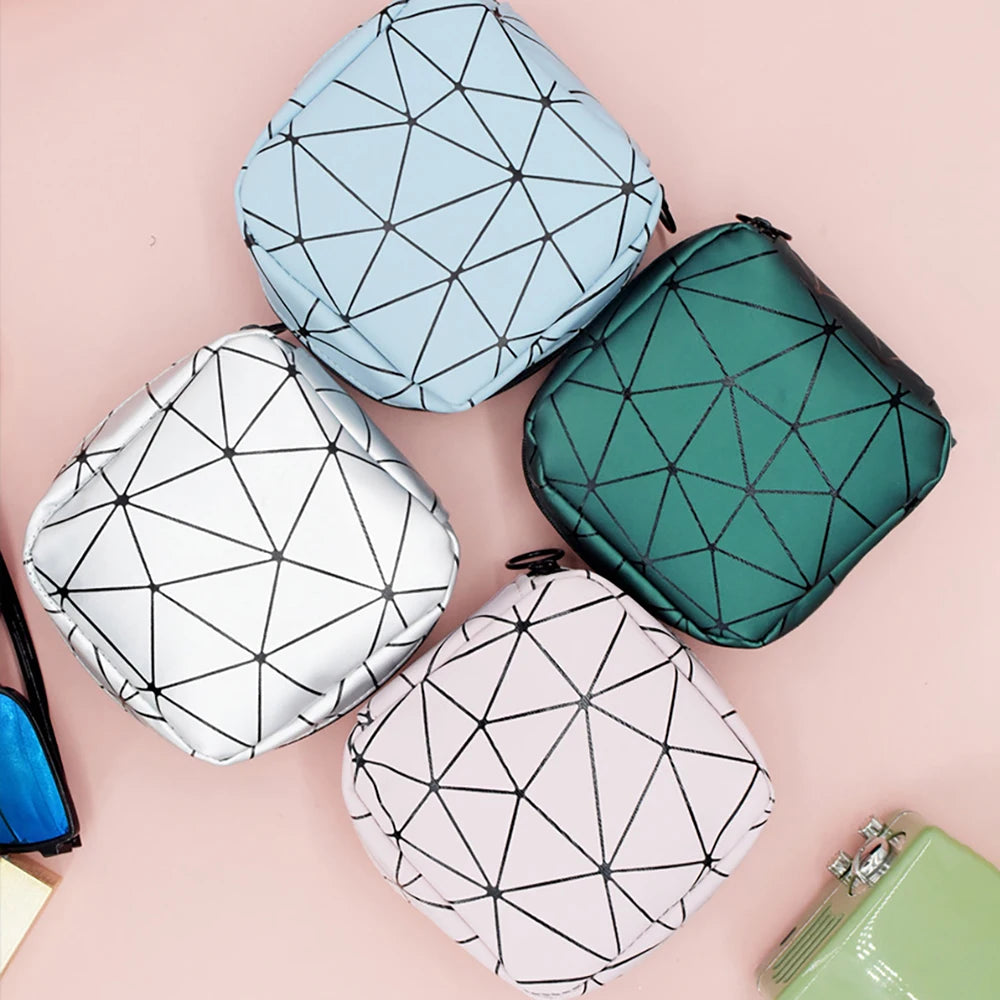 Hot Rhombus Leather Women Menstrual Pad Storage Bag Sanitary Napkin Organizer Pouch Cosmetic Bag for Women