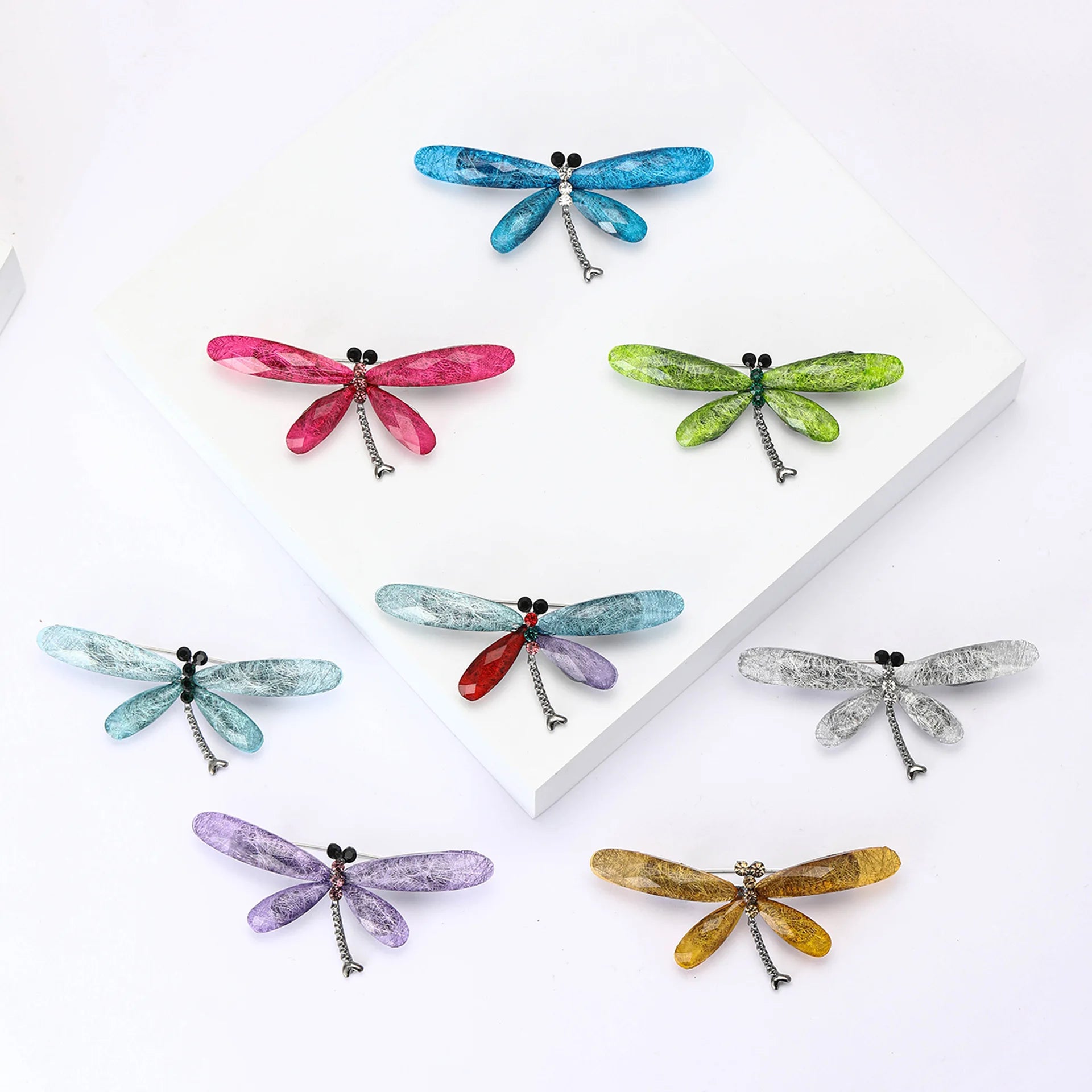 Women's Multi-Color Dragonfly Brooch Pin New Design Insect Lapel Pin Alloy Rhinestone for Wedding Engagement Decoration Clothes