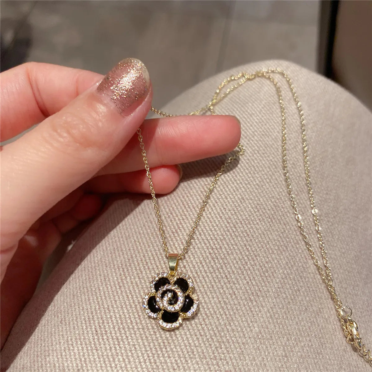 BINSHUO Camellia Gold - Plated Flower Micro Inlaid Zircon Clavicle Chain Korean Necklace Clavicle Chain