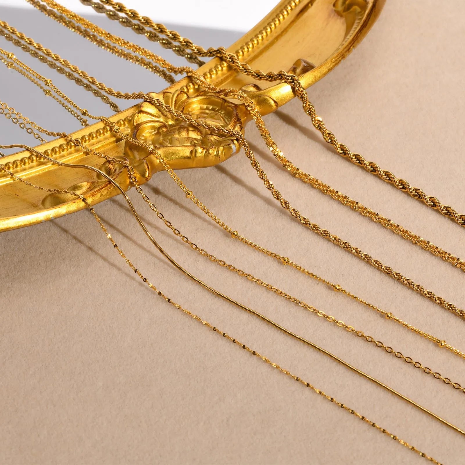 HOVANCI Waterproof Jewelry Supplier Gold Plated Jewelry Stainless Steel Summer Simple Twist Snake Bone Chain Necklace for Women