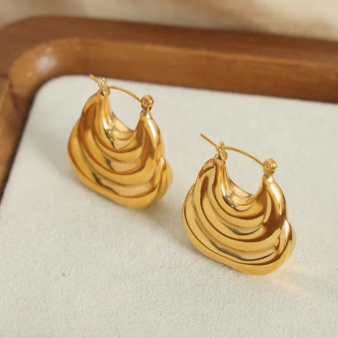 2024 New Unique Edgy Style Hoops Waterproof Sleek Gold and Silver Modern Fashion Layering Chunky Bold Statement Earrings Jewelry