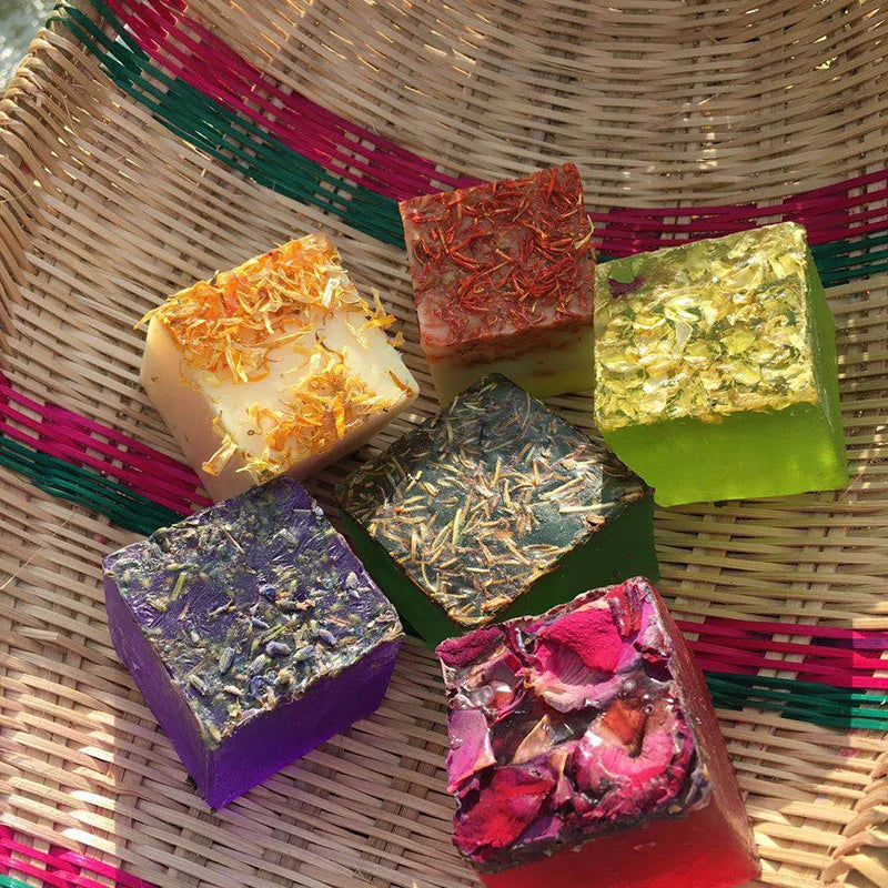 Private Label Natural Organic Handmade Herbal Amino Acid Glycerine Goat Milk Bar Soap Medicated Ladies Facial Cleansing Skincare