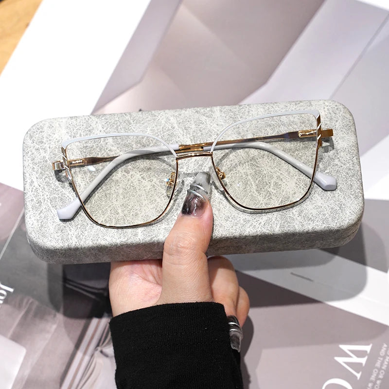 2024 New Men'S and Women'S Glasses High Quality Frame Glasses Mens Metal Anti-Blue Light Fashion Frame Glasses