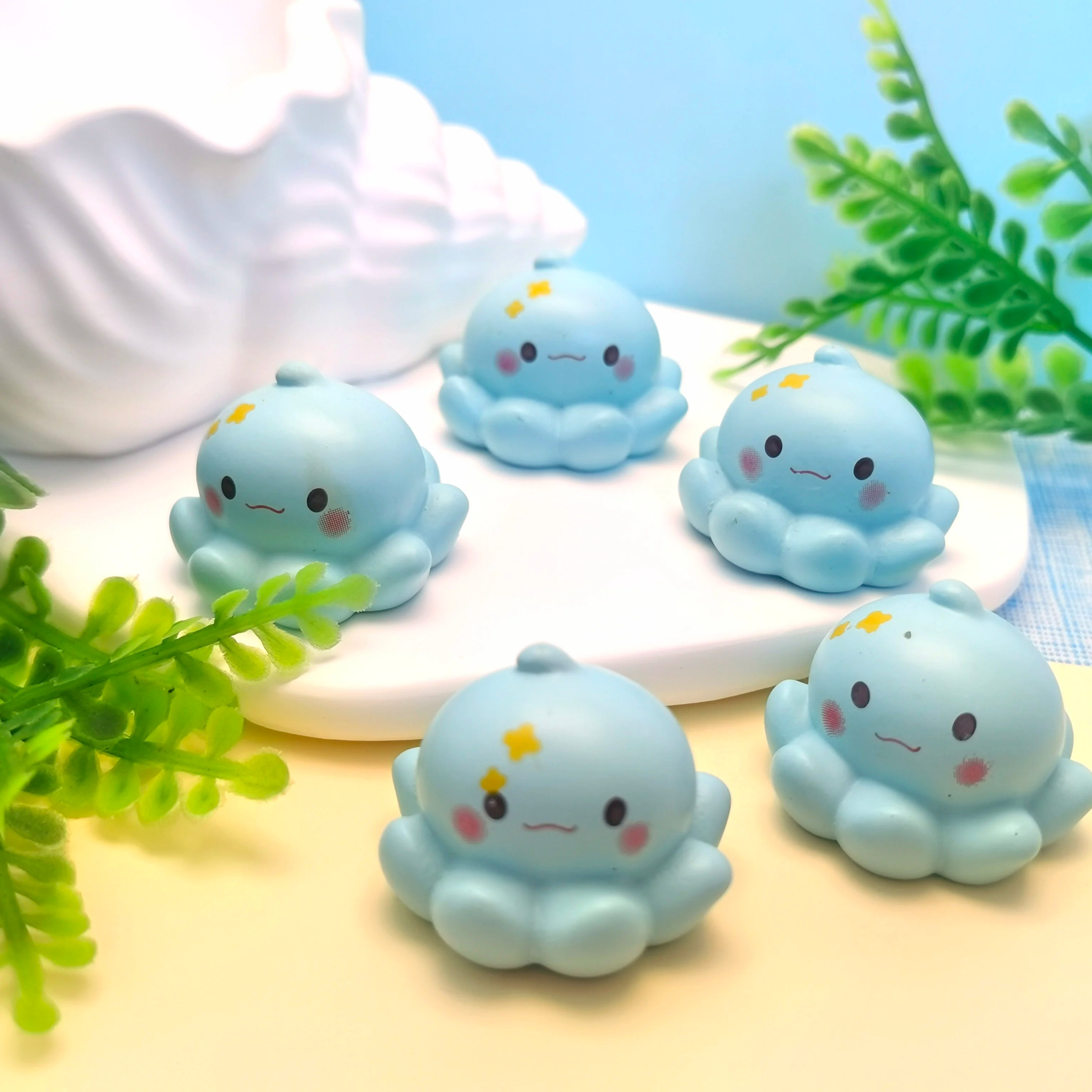 100Pcs Mini Resin Tiny Sea Animal Octopu Figurines Miniature Ornament Charm For Aquarium Doll House Fairy Garden Landscape Decor