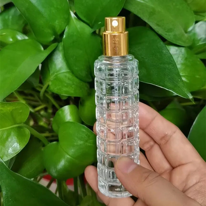 Manufacturer 30ml Round Transparent Thread Perfume Silver Gold Spray Bottle Custom Silk Printing