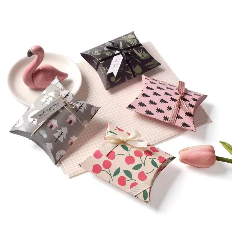 Factory Stock Luxury Customized Small Cute Pillow Paper Box for Gift Packaging Wholesale