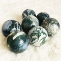 Natural Polished Crystal Ball Green Moss Agate Druzy Sphere for Home Decoration