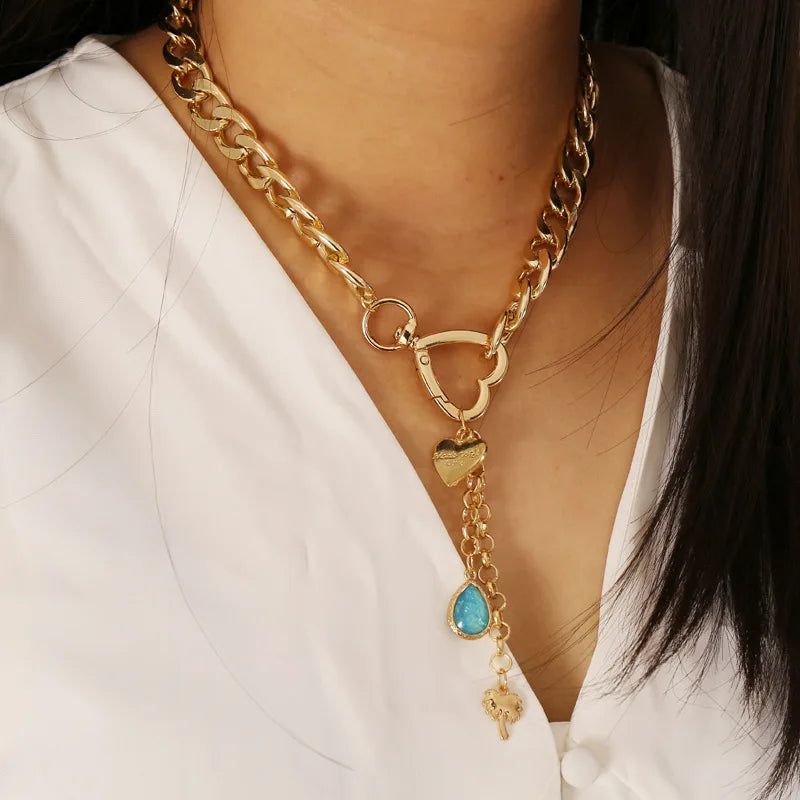 HOVANCI European Novelty Gold Thick Chain Heart Clavicle Necklace 7 Simple Personalized Elegant Blue Diamond Pendant Necklace