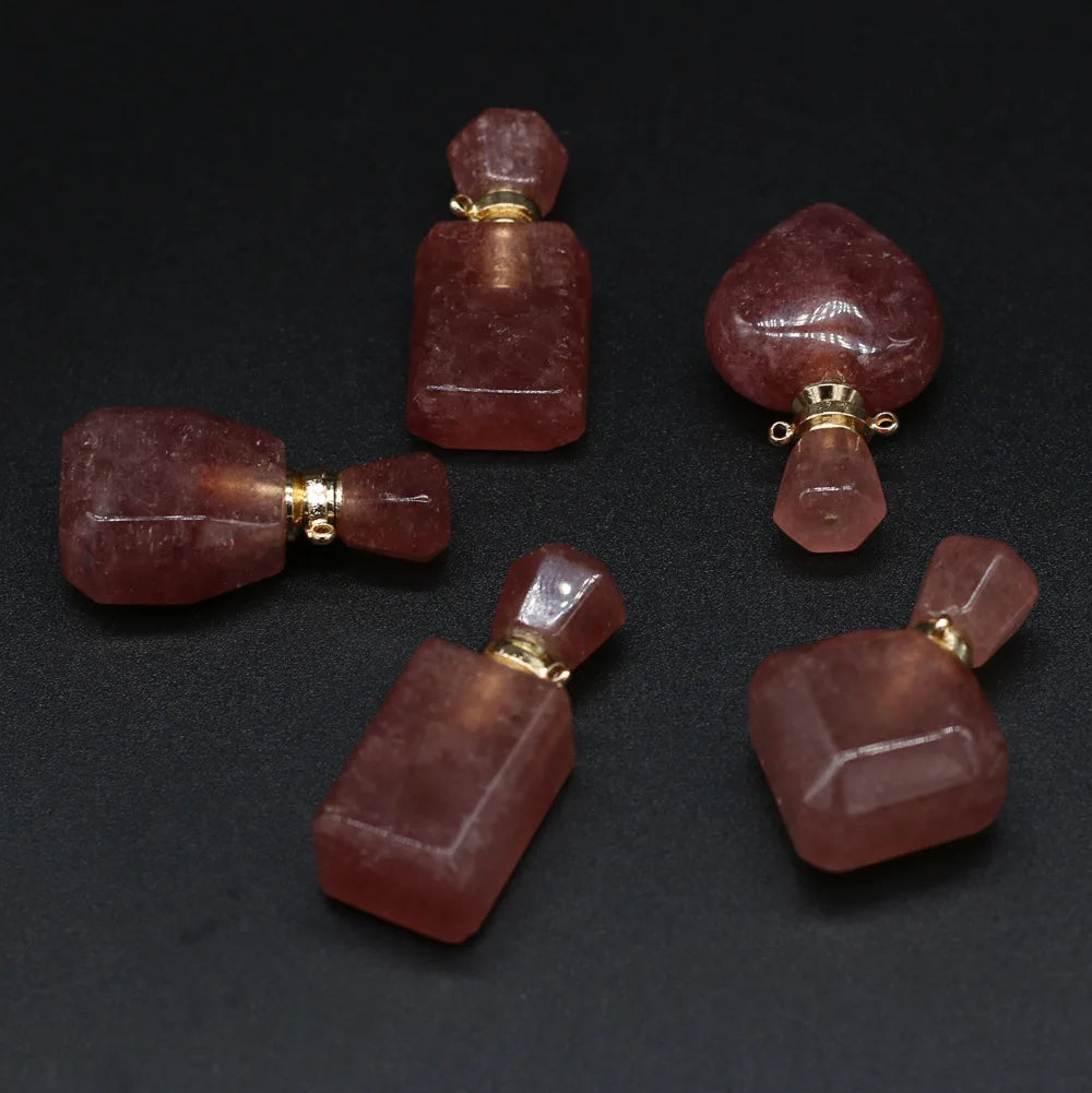 Hongzhuo Strawberry Quartz Crystal Heart Shape Essential Oil Aroma Natural Stone Pendant