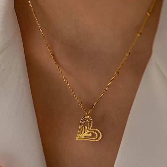 HOVANCI Custom Design 3 Heart Pendant Necklace 18k Gold Plated Stainless Steel Large Hollow Heart Gold Necklace