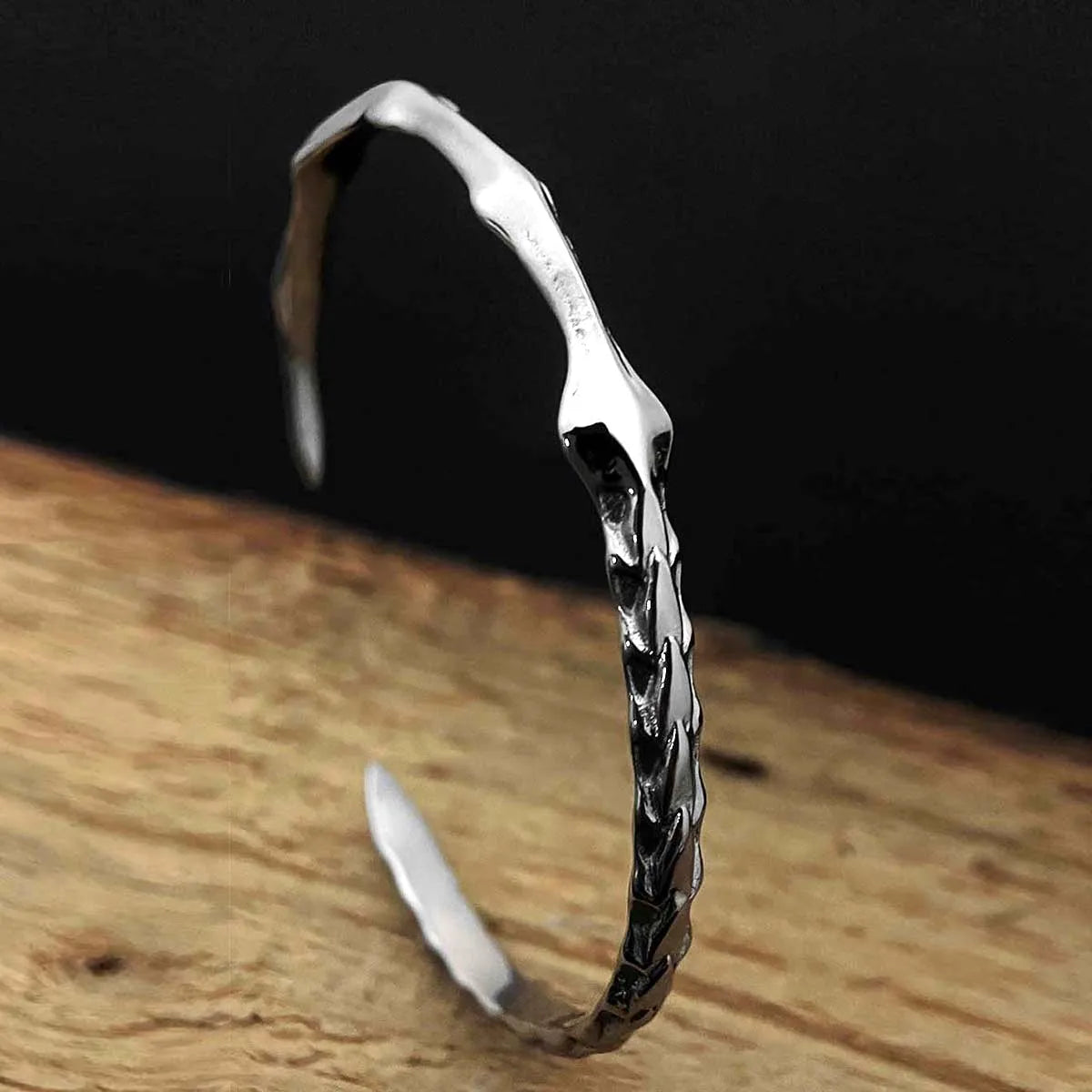VAF Super!!!Dragon Scale Armor Bracelet Stainless Steel Fully Polished Adjustable Unisex Bangle Pulsera De Escamas De Dragon