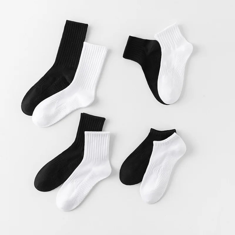 Wholesale Quality Cotton Seamless Men's Dress Socks Good Short Ankle Crew Long in Black and White Foot Massage Stock