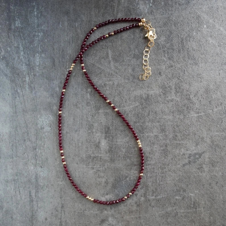 Zooying Delicate July Birthstone Jewelry Natural Faced Garnet Gemstone Beaded Choker Necklace for Women