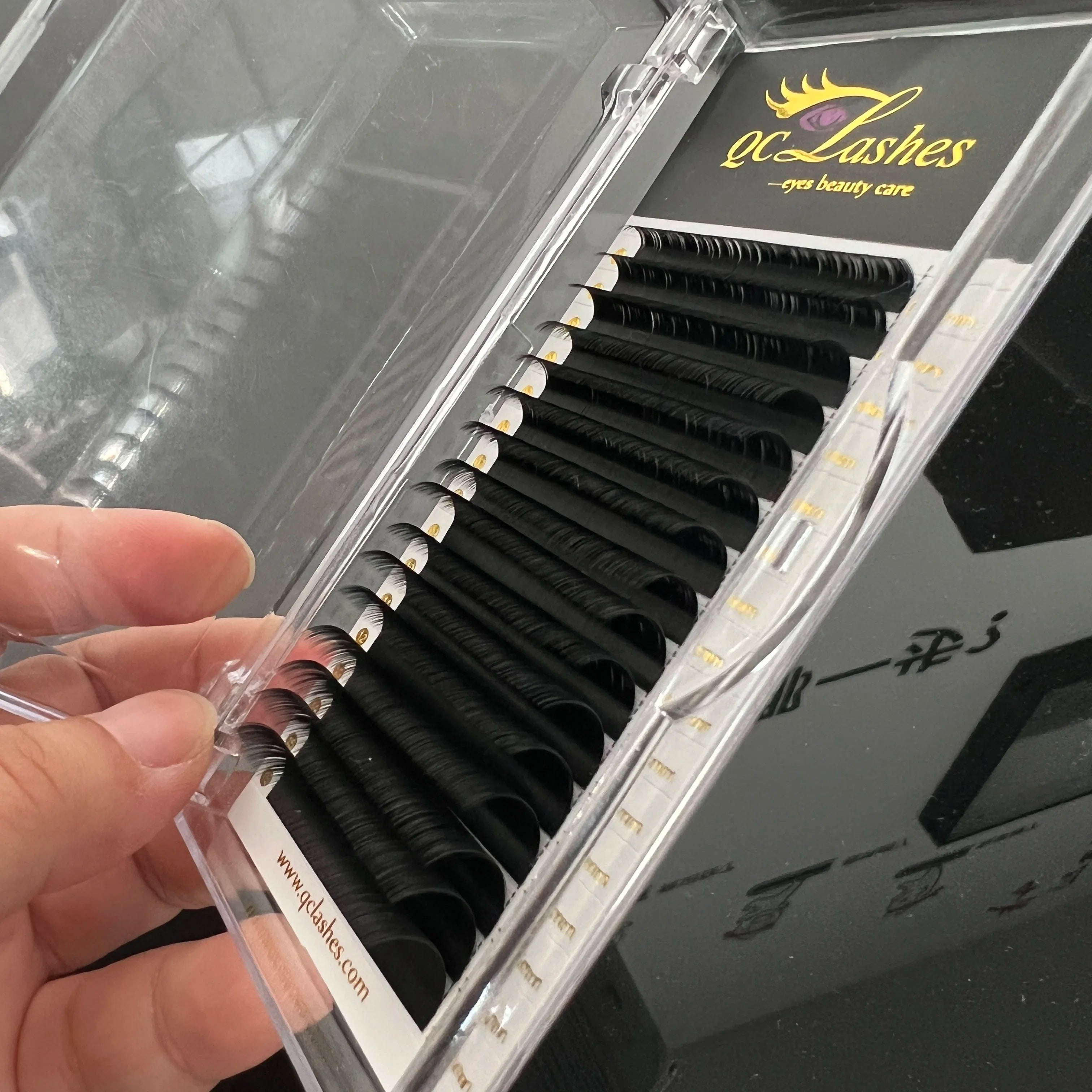 High Quality Private Label Individual Cashmere Lash Trays Matte Dark Black Volume Silk Eyelash Cashmere Lash Extension Supplies