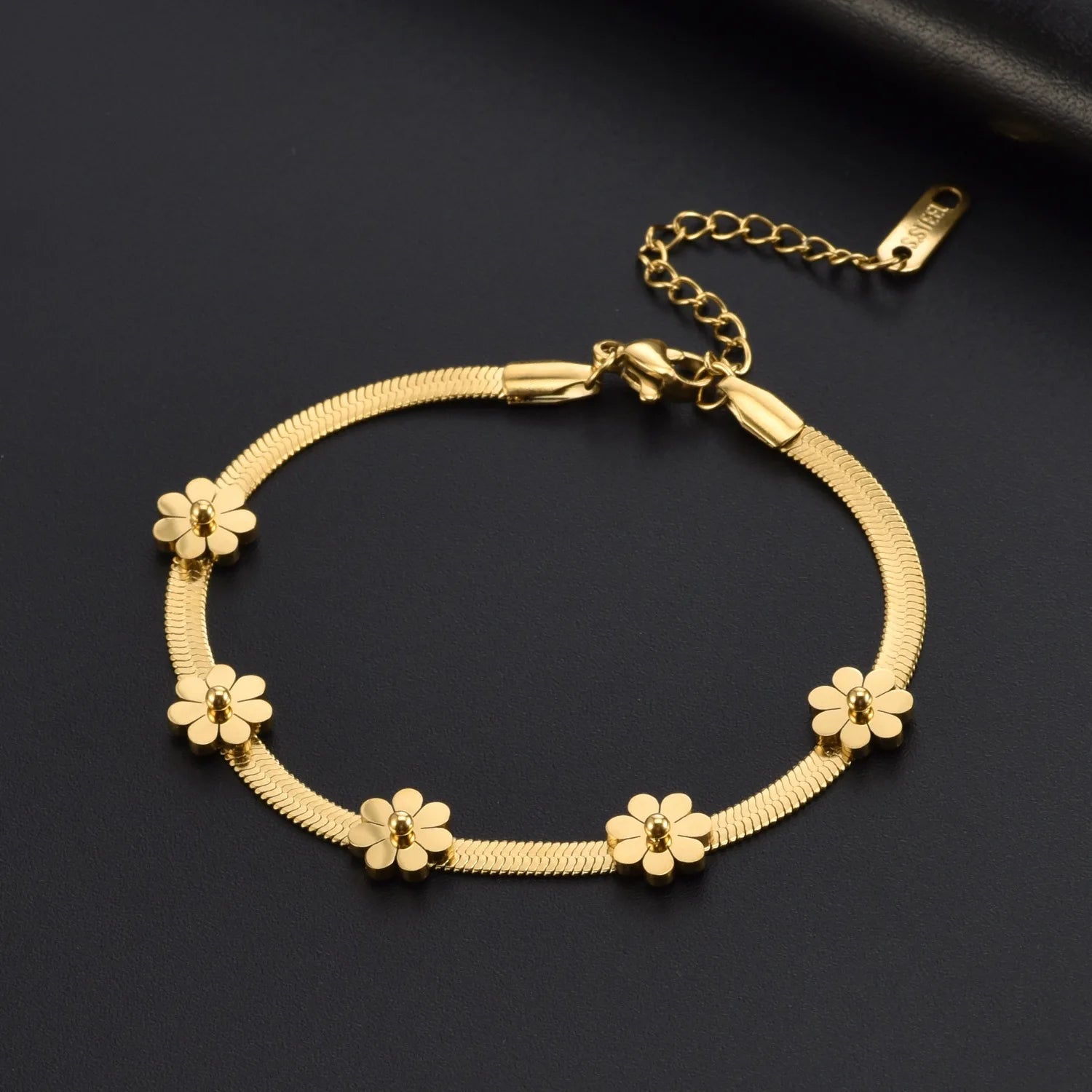 Nabest 18K Gold Plated Daisy Flower Charm Bracelets Jewelry for Women Teen Girl Stainless Steel Dainty Bracelet