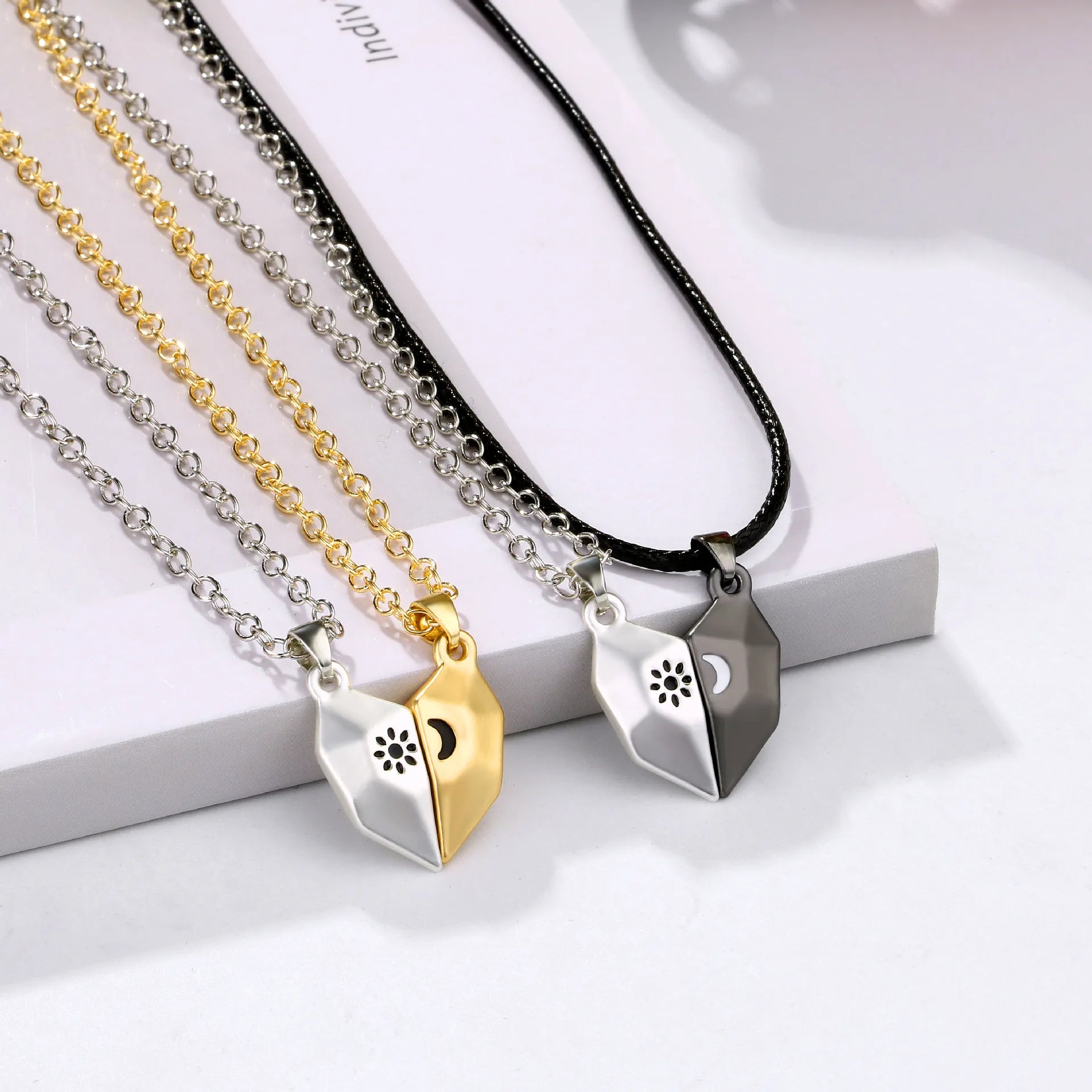 Wholesale Magnetic 2 Half Heart Necklace Valentine's Day Necklace Sun Moon Necklace for Couples