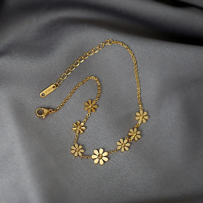 HOVANCI Wholesale Trendy 18K Gold Chain Anklets Beach Jewelry 316L Stainless Steel Sunflower Daisy Anklets for Women Gift