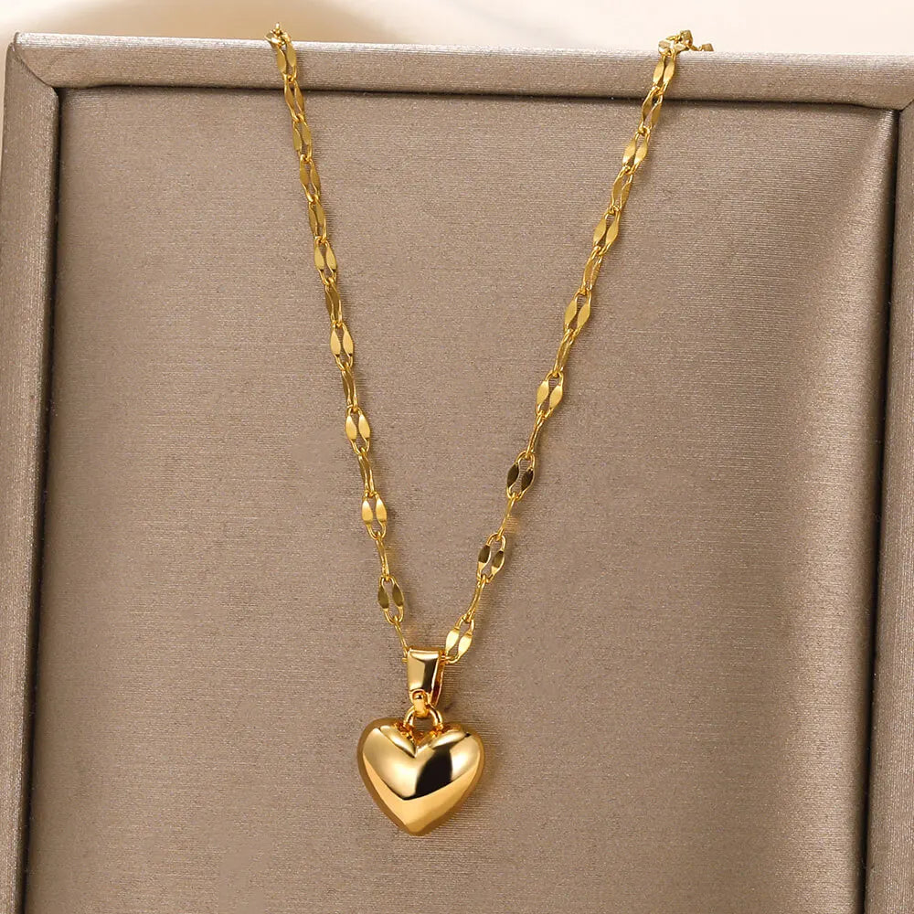 Simple Japanese Korean Fashion Joker Plated 18K Gold Peach Heart Clavicle Chain Necklace Trendy Heart Pendant for Girls